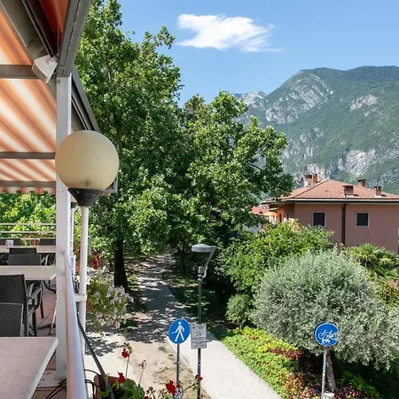 Grande Al Ponte. Situato Vicino All'ospedale, Al Parco E Al Centro Citta Apartment